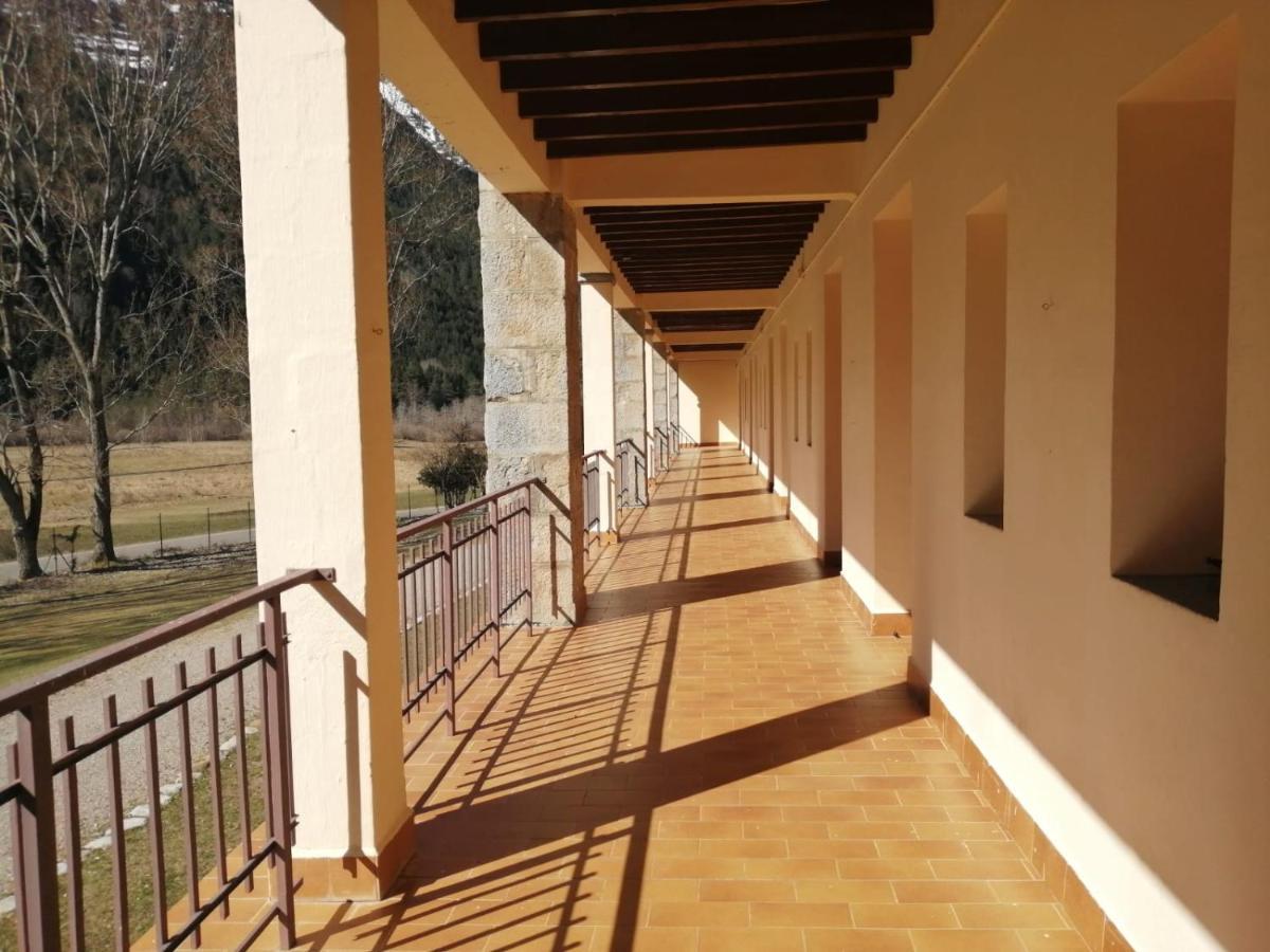Хостел La Casa De Pineta Бьельса Экстерьер фото